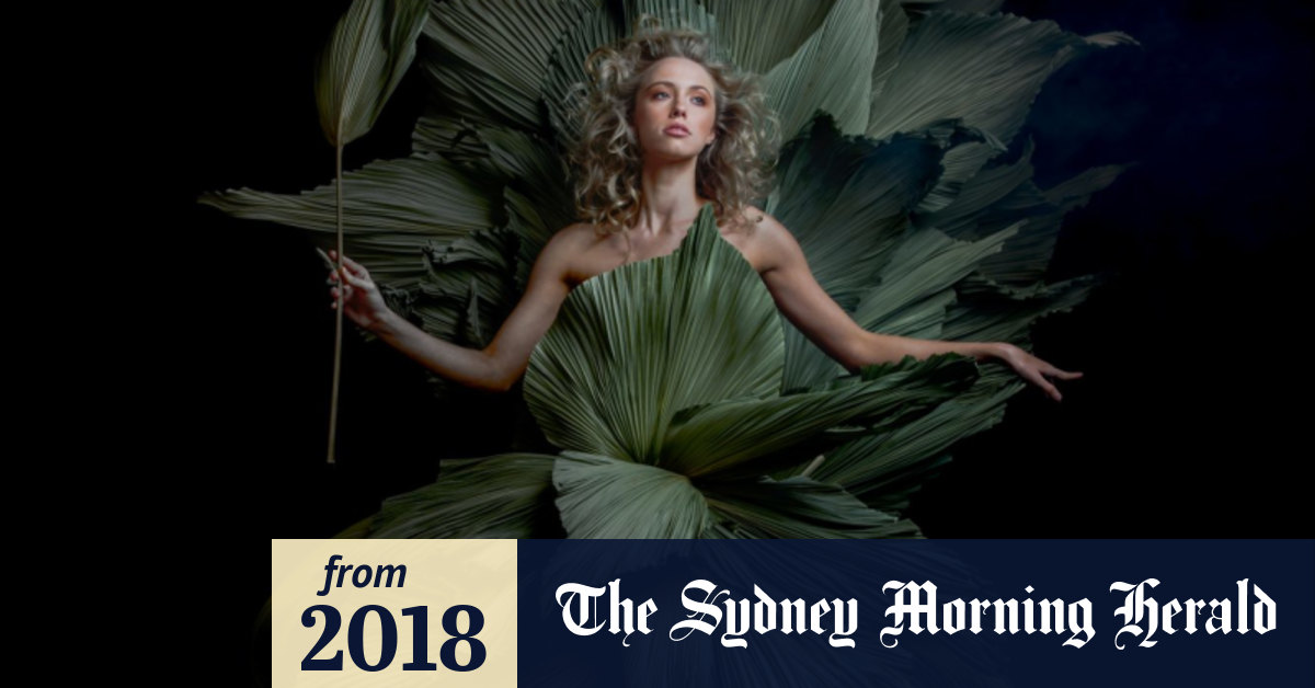 Fashion Week delivers a bunch of cuttingedge floral displays